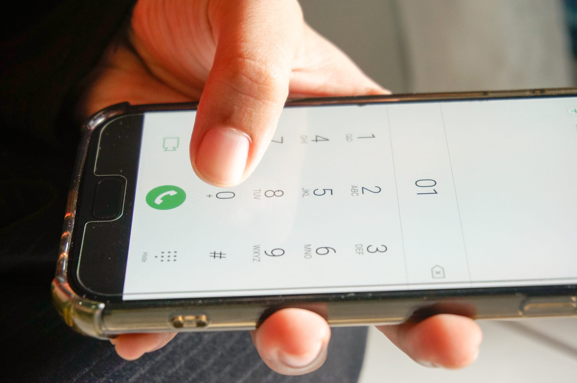 How to Set Up Voicemail on iPhone