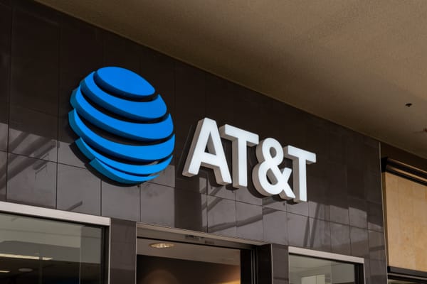 AT&T Offers Up to $800 Per Line to Leave Your Carrier