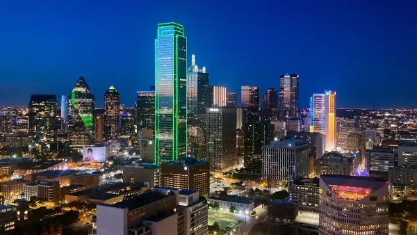Dallas, TX skyline