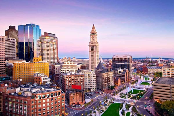 A picture of the skyline in Boston, MA.