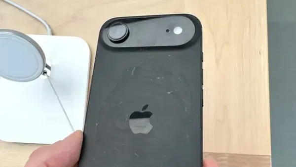 Apple Addresses iPhone 17 Pro/Air 'Scratchgate' Durability