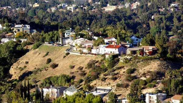 Woodland Hills, CA skyline